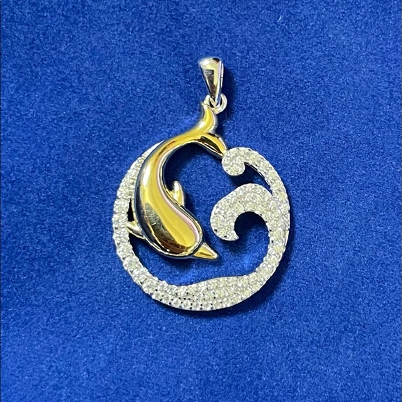 925 Sterling Silver Dolphin jumping into a wave Necklace Charm Pendant with CZ. - Picture 2 of 3